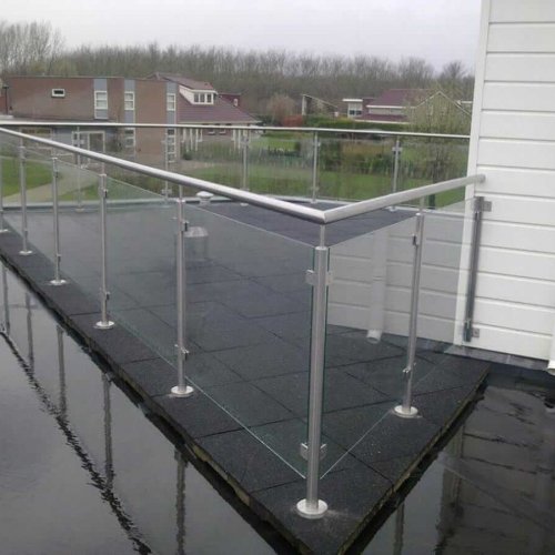 Balustrade Zeewolde op dak zelf samen te stellen Balustrade Zeewolde op dak zelf samen te stellen
