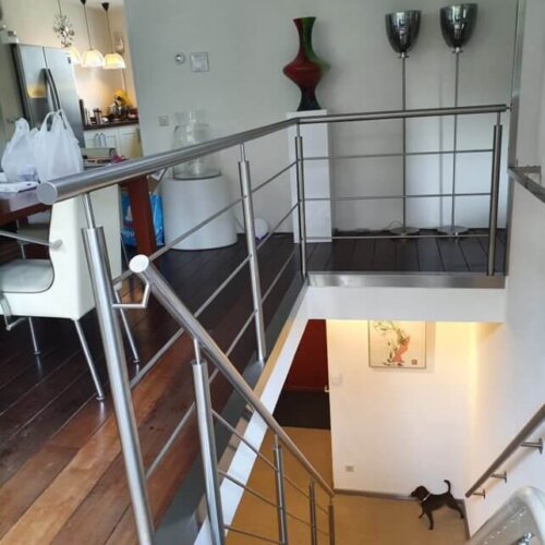 Balustrade voorbeels met hoekprofiel en knieregels.4 Balustrade voorbeels met hoekprofiel en knieregels.4